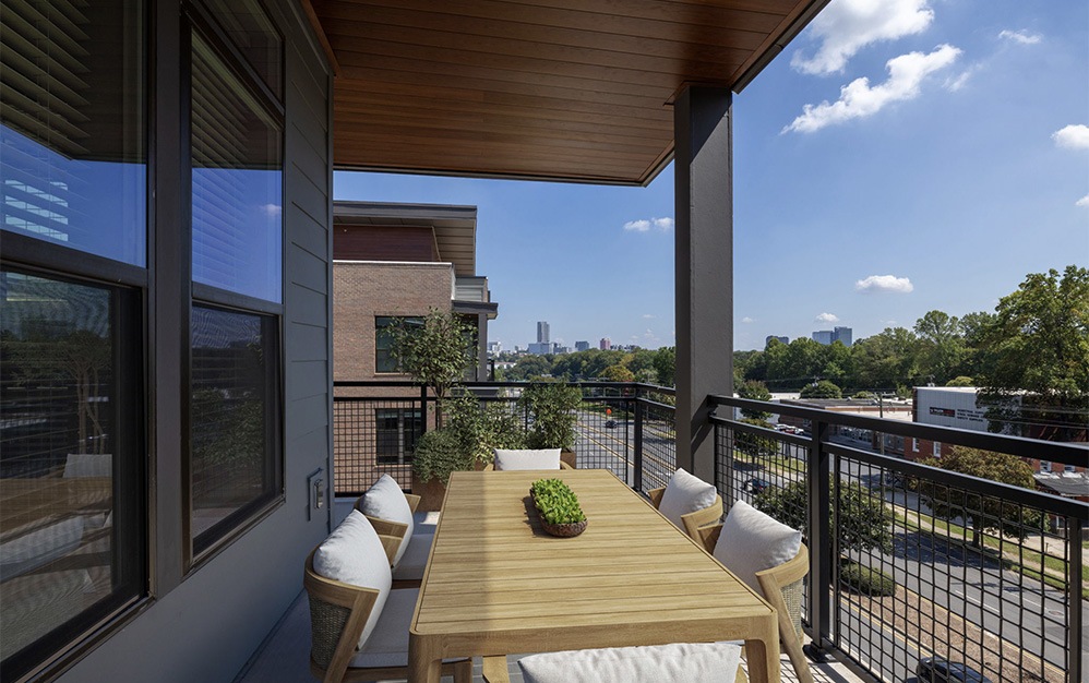 B2 - 2 bedroom floorplan layout with 2 bathrooms and 1138 square feet (Balcony)